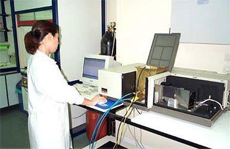 UV-Vis-NIR Spectrophotometer